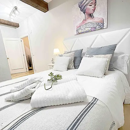 El De Santa Mari By Just Apartment